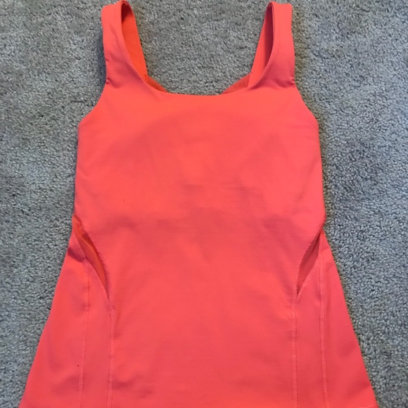 Lululemon Workout Tank - Picture 1 of 3